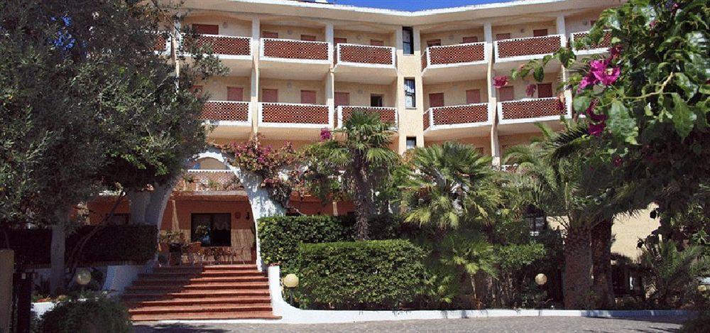 Hotel Punta Faro 梵蒂冈角 外观 照片